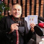 15.12.2020 Radio Kielce. Drugi dzień akcji „Choinka pod choinkę 2020”. Łukasz Golec / Wiktor Taszłow / Radio Kielce