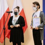 18.12.2020. Kielce. Wojewoda świętokrzyski przyznał nagrody "Czyste Serca". Na zdjęciu (od lewej): Anna Pluta - Świętokrzyskie Stowarzyszenie Pomocy Osobom z Chorobą Parkinsona, Piotr Franiek / Wiktor Taszłow / Radio Kielce