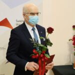 18.12.2020. Kielce. Wojewoda świętokrzyski przyznał nagrody "Czyste Serca". Na zdjęciu: prof. Stanisław Głuszek - rektor Uniwersytetu Jana Kochanowskiego / Wiktor Taszłow / Radio Kielce