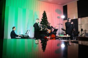 18.12.2020. Studiu Gram Radia Kielce. Koncert Piotr Salata i Kuba Kowalski Quartet / Wiktor Taszłow / Radio Kielce