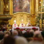 25.12.2020 Kielce. Msza w katedrze / Wiktor Taszłow / Radio Kielce