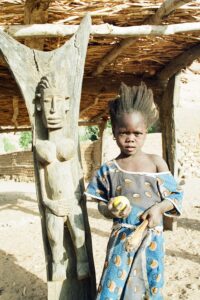 30.01.2021. Muzyczne podróże. Kraina Dongów. Mali / Danuta Rasała