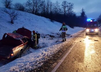 18.01.2020 Nieskurzów Stary. Wypadek / OSP KSRG Baćkowice / Facebook