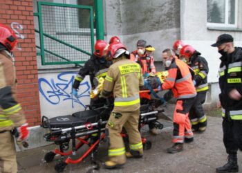 Groźny wypadek na ulicy Hubala w Opolu. Winda spadła w głąb szybu / Mario