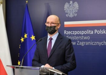 26.01.2021. Warszawa. Briefing wiceministra spraw zagranicznych. Na zdjęciu: Piotr Wawrzyk - wiceminister spraw zagranicznych / PAP/Radek Pietruszka