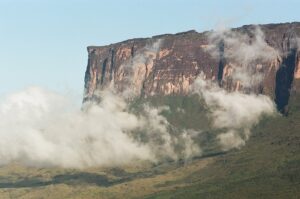 23.01.2021. Muzyczne podróże. Wenezuela. Park Narodowy Canaima / Danuta Rasała