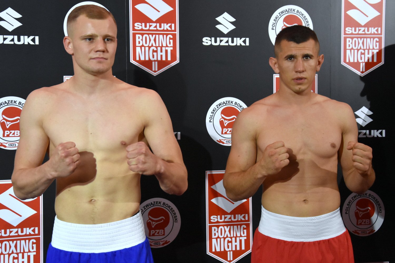 26.06.2020. Kielce. Suzuki Boxing Night. Oficjalne ważenie zawodników. Na zdjęciu (od lewej): Daniel Adamiec i Bartosz Gołębiewski / Jakub Rożek / Radio Kielce