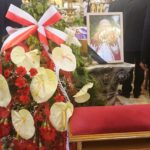 05.06.2020. Kałków. Modlitwa pożegnalna ks. Czesława Wali / Anna Głąb / Radio  Kielce