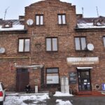 Końskie. Kamienica przy ulicy Spółdzielczej. Do jej budowy wykorzystano cerkiewne cegły / Magdalena Galas-Klusek / Radio Kielce