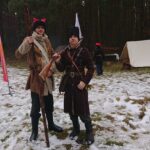 23.01.2021 Lipie, Obóz powstańców zorganizowany przez Świętokrzyskie Stowarzyszenie Historyczne Grot Oddział Powstańczy 1863. Na zdjęciu Jacek Tarnowski i Piotr Kołodziejski / Anna Głąb / Radio Kielce