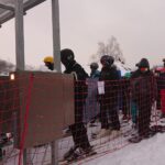 30.01.2021. Bałtów. Zajęcia edukacyjne na zaśnieżonym obiekcie / Anna Głąb / Radio Kielce