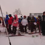 30.01.2021. Bałtów. Zajęcia edukacyjne na zaśnieżonym obiekcie / Anna Głąb / Radio Kielce