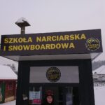 30.01.2021. Bałtów. Zajęcia edukacyjne na zaśnieżonym obiekcie / Anna Głąb / Radio Kielce