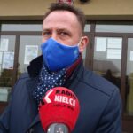 04.01.2021. Wodzisław. Odsłonięcie tablic. Na zdjęciu: Paweł Faryna - starosta jędrzejowski / Ewa Pociejowska-Gawęda / Radio Kielce