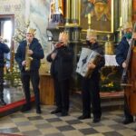 06.01.2021. Sędziszów. Parafia pw. Świętych Apostołów Piotra i Pawła. Święto Trzech Króli / Ewa Pociejowska-Gawęda / Radio Kielce