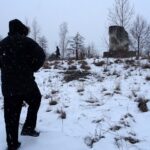 31.01.2021 Osowa. Pomnik upamiętniający Polaków pomordowanych przez Niemców / Ewa Pociejowska-Gawęda / Radio Kielce