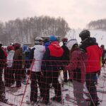 30.01.2021. Bałtów. Zajęcia edukacyjne na zaśnieżonym obiekcie / Anna Głąb / Radio Kielce