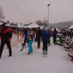 30.01.2021. Bałtów. Zajęcia edukacyjne na zaśnieżonym obiekcie / Anna Głąb / Radio Kielce