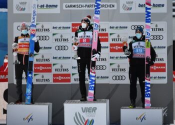 Garmisch-Partenkirchen. Na zdjęciu (od lewej): Halvor Egner Granerud, Dawid Kubacki i Piotr Żyła / PHILIPP GUELLAND / EPA