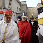 06.01.2020 Kielce. Orszak Trzech Króli. Na zdjęciu (od lewej): pułkownik Jarosław Molisak (Kacper) - szef Wojewódzkiego Sztabu Wojskowego w Kielcach, Przemysław Predygier (Melchior) - dyrektor TVP3 Kielce i Grzegorz Motak (Baltazar) - dowódca 10. Świętokrzyskiej Brygady Obrony Terytorialnej / Jarosław Kubalski / Radio Kielce