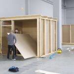 05.11.2020. Kielce. Budowa szpitala tymczasowego w Targach Kielce / Jarosław Kubalski / Radio Kielce