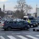 29.01.2021. Kielce. Wypadek na skrzyżowaniu ulic Źródłowej i Sandomierskiej / Jarosław Kubalski / Radio Kielce