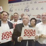 28.06.2020. Kielce. Sztab wyborczy PiS. Na zdjęciu (od lewej): Marek Kwitek, poseł PiS, Krzysztof Lipiec, poseł; lider świętokrzyskiego PiS, Piotr Wawrzyk - poseł; wiceminister spraw zagranicznych / Jarosław Kubalski / Radio Kielce
