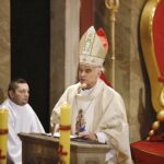 06.01.2020 Kielce. Orszak Trzech Króli. Na zdjęciu: biskup Marian Florczyk / Jarosław Kubalski / Radio Kielce