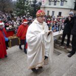 06.01.2020 Kielce. Orszak Trzech Króli. Na zdjęciu: pułkownik Jarosław Molisak (Kacper) - szef Wojewódzkiego Sztabu Wojskowego w Kielcach / Jarosław Kubalski / Radio Kielce