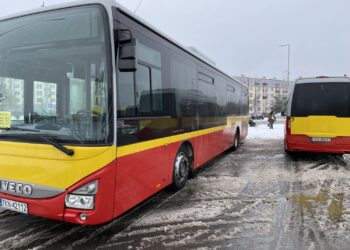 20.01.2021 Końskie. Autobusy miejskie / Magdalena Galas-Klusek / Radio Kielce