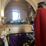 05.06.2020. Rudnik nad Sanem. Msza pogrzebowa księdza Czesława Wali / Grażyna-Szlęzak-Wójcik / Radio Kielce