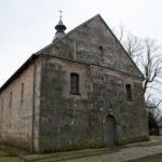 23.01.2021. Tarczek. Romański kościół świętego Idziego Opata / Robert Felczak / Radio Kielce