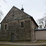 23.01.2021. Tarczek. Romański kościół świętego Idziego Opata / Robert Felczak / Radio Kielce