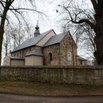 23.01.2021. Tarczek. Romański kościół świętego Idziego Opata / Robert Felczak / Radio Kielce