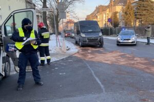 28.01.2021. Kielce. Wypadek na skrzyżowaniu ulic Marszałkowskiej i Turystycznej / Kamil Król / Radio Kielce