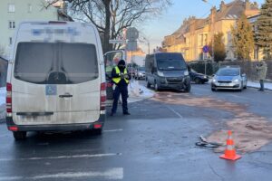 28.01.2021. Kielce. Wypadek na skrzyżowaniu ulic Marszałkowskiej i Turystycznej / Kamil Król / Radio Kielce