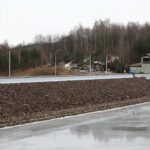 24.01.2021. Doły Biskupie. Zapora Wióry na rzece Świślinie / Robert Felczak / Radio Kielce