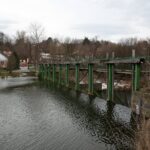 23.01.2021. Doły Biskupie. Jaz na rzece Świślinie / Robert Felczak / Radio Kielce