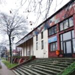08.01.2021 Sędziszów. Mozaika zdobiąca budynek Samorządowego Centrum Kultury / Instytut Dizajnu w Kielcach