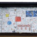 08.01.2021 Sędziszów. Mozaika zdobiąca budynek Samorządowego Centrum Kultury / Instytut Dizajnu w Kielcach