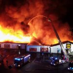 24.08.2020 Kielce. Pożar marketu Lidl przy ulicy Piekoszowskiej / Jarosław Kubalski / Radio Kielce