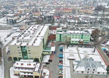 01.12.2020 Opatów. Szpital powiatowy / Jarosław Kubalski / Radio Kielce