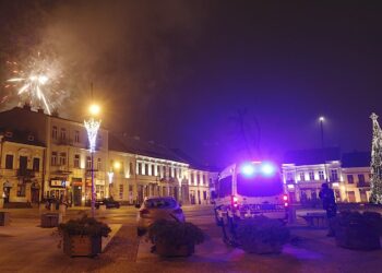 01.01.2021. Kielce. Sylwester. Opustoszałe miasto / Jarosław Kubalski / Radio Kielce