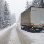 13.01.2020 Kielce. Trudne warunki na drogach. Zima. Ul. Zagnańska / Jarosław Kubalski / Radio Kielce
