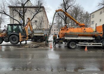 16.01.2021. Kielce. Awaria hydroforni na osiedlu Szydłówek / Jarosław Kubalski / Radio Kielce