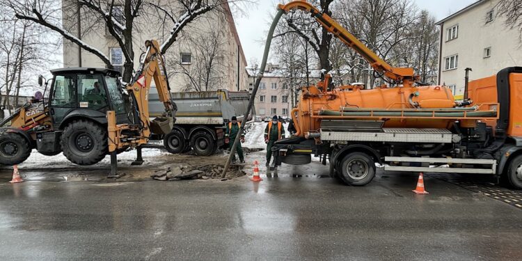 16.01.2021. Kielce. Awaria hydroforni na osiedlu Szydłówek / Jarosław Kubalski / Radio Kielce