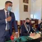 25.01.2021. Sandomierz. Sesja Rady Miasta Sandomierza. Na zdjęciu (od lewej): Piotr Chojnacki - wiceprzewodniczący Rady Miasta Sandomierza, Wojciech Czerwiec - przewodniczący Rady Miasta Sandomierza, Jerzy Żyła - wiceprzewodniczący Rady Miasta Sandomierza i Marek Chruściel - radny / Grażyna Szlęzak-Wójcik / Radio Kielce