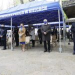 03.05.2020 Kielce. Uroczystości w 229 rocznicę uchwalenia Konstytucji 3 Maja. Msza przed kościołem garnizonowym. Na zdjęciu (od lewej): Bogdan Wenta -  prezydent Kielc, Zbigniew Koniusz - wojewoda świętokrzyski, poseł Anna Krupka - wiceminister sportu, Andrzej Bętkowski - marszałek województwa świętokrzyskiego i poseł Krzysztof Lipiec / Jarosław Kubalski / Radio Kielce