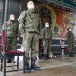 03.05.2020 Kielce. Uroczystości w 229 rocznicę uchwalenia Konstytucji 3 Maja. Msza przed kościołem garnizonowym / Jarosław Kubalski / Radio Kielce