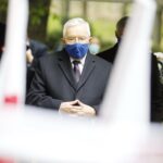 03.05.2020 Kielce. Uroczystości w 229. rocznicę uchwalenia Konstytucji 3 Maja. Złożenie wieńców pod pomnikiem Staszica. Poseł Krzysztof Lipiec / Jarosław Kubalski / Radio Kielce